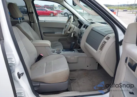 2011 Ford Escape Xlt from USA, damaged, VIN 1FMCU9D75BKC38703